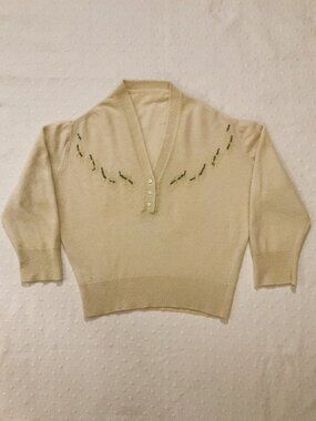 Vintage Women's 50s 100% Cashmere Sweater, V-Neck/ Three-Button Placket, Cream